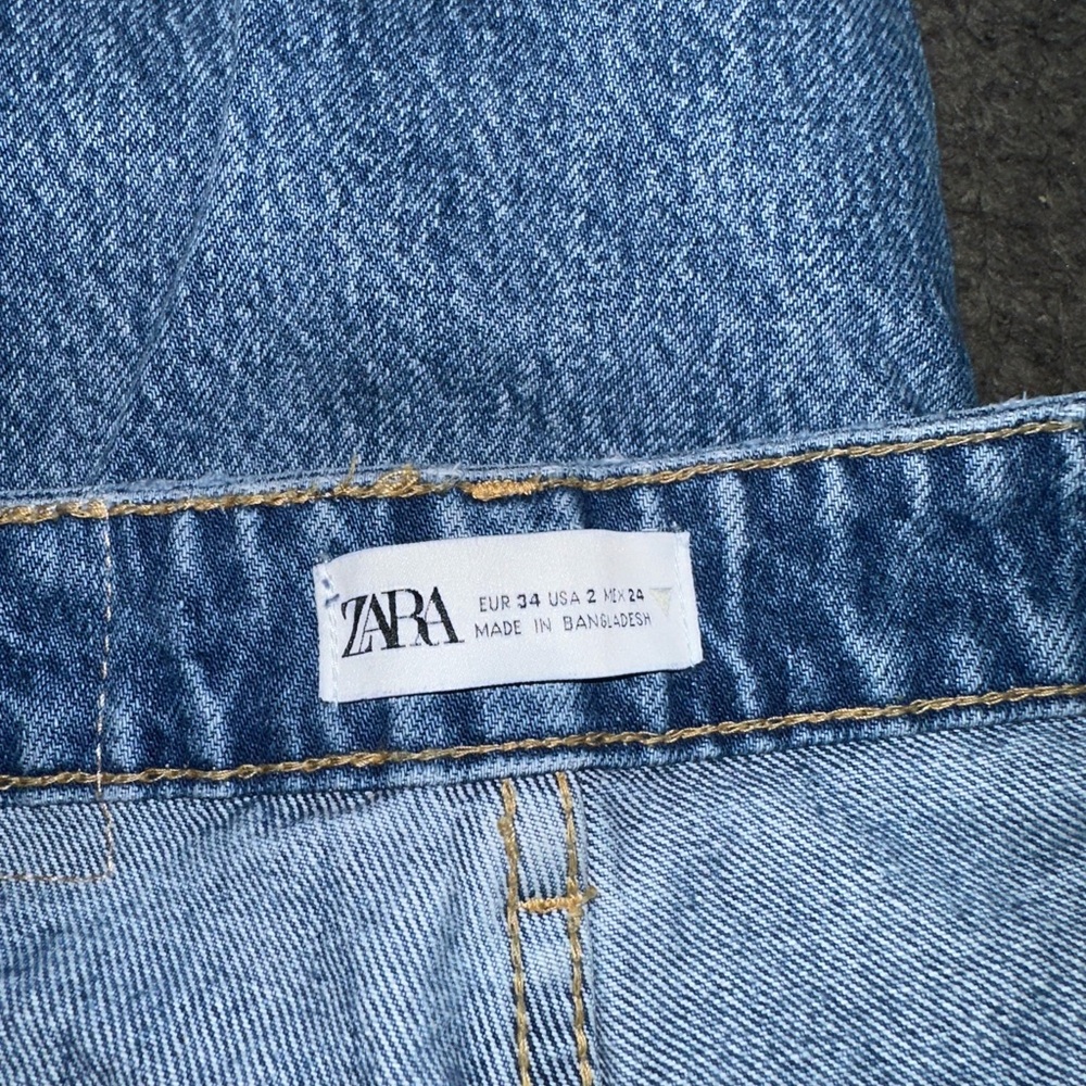 Zara Distressed Jeans Size 2 - Picture 3 of 3
